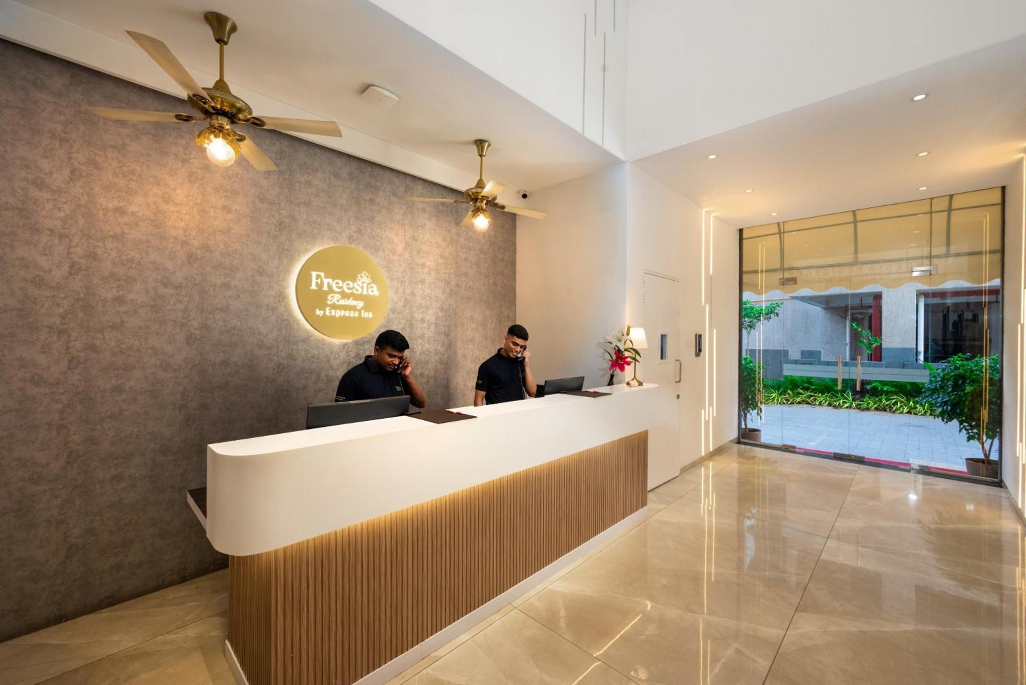 Freesia Residency By Express Inn - Наві-Мумбаї Екстер'єр фото